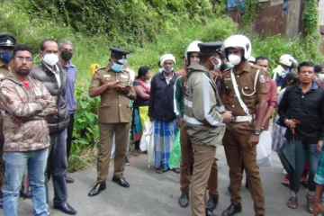 இராணுவம் மற்றும் காவல்துறையினருடன் முரண்பட்ட மக்கள் - போக்குவரத்தும் ஸ்தம்பிதம்