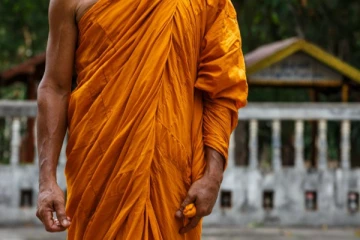 வழிபாட்டுக்கு சென்ற சிறுமி பாலியல் வன்புணர்வு :இளம் பிக்கு கைது- செய்திகளின் தொகுப்பு