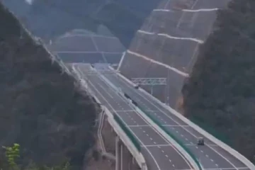 22,000 டன் எடை, 2,051 அடி நீளம்.., உலகின் மிக உயரமான பாலம் எங்கு அமைந்துள்ளது தெரியுமா?