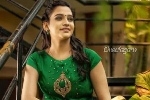 நடிகர் ஆர்யாவுடன் இணைந்து நடிக்க எனக்கு விருப்பம் இல்லை... பிரபல நடிகை ஓபன் டாக் | I Am Not Ready To Act With Actor Arya நடிகர் ஆர்யாவுடன் இணைந்து நடிக்க எனக்கு விருப்பம் இல்லை... பிரபல நடிகை ஓபன் டாக் | I Am Not Ready To Act With Actor Arya