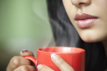 காலையில் வெதுவெதுப்பான நீரை பருகுவதால் இவ்வளவு நன்மைகளா?