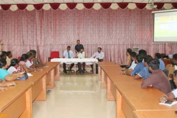 யாழ். இந்திய துணைத் தூதுவர் நெடுந்தீவுக்கு விஜயம் (Photo)