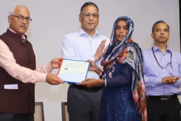 சிஏஏ சட்டம்; 300 பேருக்கு இந்திய குடியுரிமை - மத்திய அரசு தகவல்!