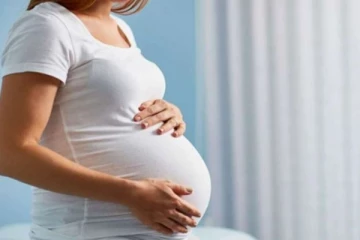 கொரோனா பாதித்த கர்ப்பிணிகளுக்கு குறை பிரசவம் ஏற்படும் அபாயம் - ஆய்வில் அதிர்ச்சி தகவல்!!