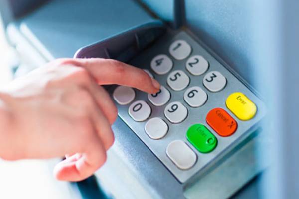 ATM-ல் 4 இலக்க PIN நம்பர் வைப்பது ஏன்? யாருக்கும் தெரியாத அறிவியல் காரணம் | Why Is The Atm Pin 4 Digit Only ATM-ல் 4 இலக்க PIN நம்பர் வைப்பது ஏன்? யாருக்கும் தெரியாத அறிவியல் காரணம் | Why Is The Atm Pin 4 Digit Only