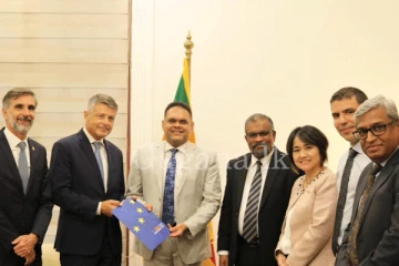 ලංකාවට යුරෝ මිලියන ගණනක පරිත්‍යාගයක්. (PHOTOS)