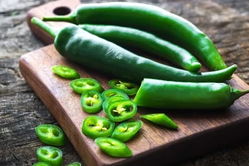 பச்சை மிளகாய் சீக்கிரமாக கெட்டுப்போகுதா...இத ஃபாலோ பண்ணுங்க