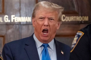 என்னை வீழ்த்துவதற்காக வழக்கு, அமெரிக்க மக்கள் நம்ப மாட்டார்கள் - நீதிமன்றத்தில் ஆஜரான டிரம்ப்