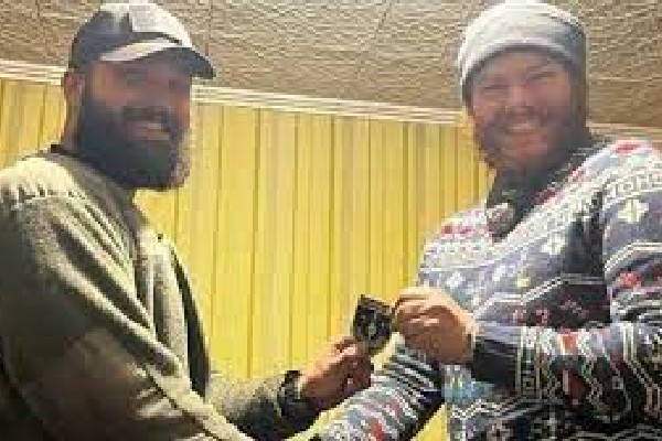 உக்ரைன் போரில் இரண்டு கனடியர்கள் பலி | Two Canadians Killed During Battle In Ukraine