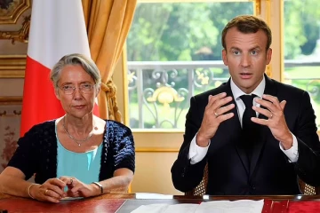 30 ஆண்டுகளில் முதன்முறையாக... பெண் பிரதமர் பெயரை அறிவித்தார் பிரான்ஸ் ஜனாதிபதி மேக்ரான்