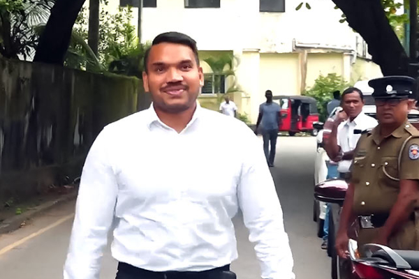 நாமலுக்கு பிடியாணை.. நீதிமன்றின் உத்தரவு | Arrest Warrant Issued For Namal Rajapaksa