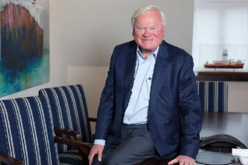 337 மில்லியன் டொலர் குடியிருப்பு விற்பனைக்கு... நாட்டை விட்டு வெளியேறிய பிரித்தானிய கோடீஸ்வரர்