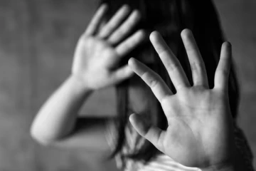 சிறுவர் இல்லத்தில் நடந்த கொடுமை; ஆணும் பெண்ணும் கைது