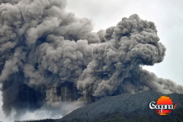 ඉන්දුනීසියාවේ ගිනි කන්දක් සක්‍රිය වෙයි