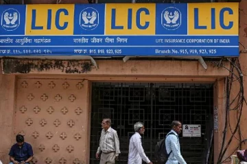 LIC Special திட்டத்தில் 4 ஆண்டுகளுக்கு பிரீமியம் செலுத்தினால் ரூ.1 கோடி கிடைக்கும்