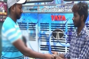 தனியார் பேருந்தின் நடத்துநர் செய்த செயல்; குவியும் பாராட்டுக்கள்