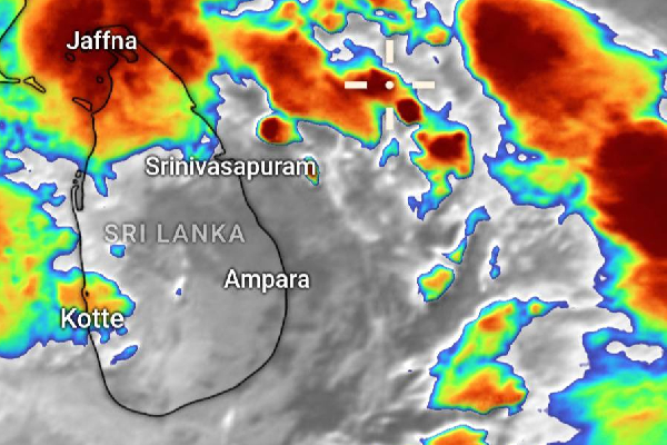 ஆரம்பமாகும் கோர தாண்டவம்! யாழில் காற்றுடன் தொடர் மழை - ஒன்றாகிய கடலும் தரையும் | Heavy Rain Flood Affected Areas In Jafnna Today ஆரம்பமாகும் கோர தாண்டவம்! யாழில் காற்றுடன் தொடர் மழை - ஒன்றாகிய கடலும் தரையும் | Heavy Rain Flood Affected Areas In Jafnna Today