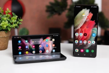 இரு செல்பி கேமரா சென்சார்கள்! குறைவான எடை.. மிரட்டலான தோற்றத்தில் உருவாகும் Samsung மடிக்கக்கூடிய Smartphoneகள்