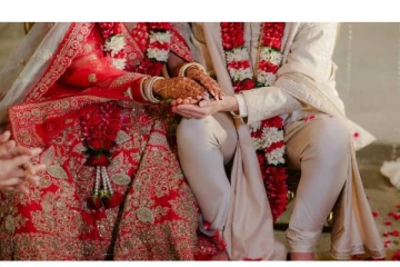 மனைவியை கரம்பிடித்த காதலன்...12 ஆண்டு திருமண வாழ்க்கை - கணவர் செய்த செயல்!