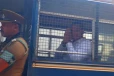 සුළු මොහොතකට පෙර නාමල් රාජපක්ෂ කොටුව අධිකරණයට පැමිණෙයි