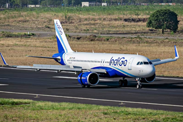 இண்டிகோ நிறுவனத்துக்கு எதிராக 1.5 லட்சம் அபராதம் | Indigo Fined Rs 1 5 Lakh For Providing Dirty Seat