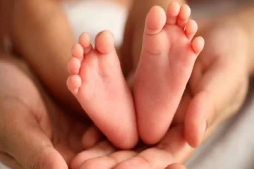 காய்ச்சல் காரணமாக எட்டு நாள் குழந்தை உயிரிழப்பு