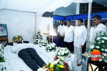 වැලිගම ප්‍රාදේශීය සභාපතිට අවසන් ගෞරව දැක්වීමට විපක්ෂ නායක එක්වේ [PHOTOS]