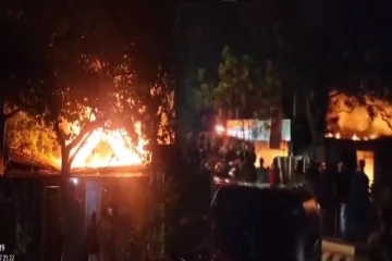 காத்தான்குடியில் திடீரென ஏற்பட்ட தீ விபத்து: பெறுமதியான பொருட்கள் தீக்கிரை