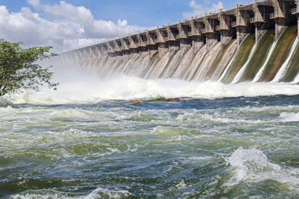 ஆபத்தான நிலைமை தொடர்வதாக நீர்ப்பாசனத் திணைக்களம் எச்சரிக்கை | Danger Continues Warning For People