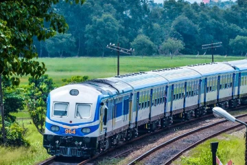 யாழ்  - கொழும்பு ரயில் சேவைகள் நிறுத்தம்!