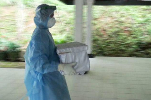 கம்பளையில் கொரோனாவால் வயிற்றில் இருந்த 5 மாத குழந்தைக்கு நேர்ந்த பெரும் சோகம்! | 5 Month Old Baby Death By Corona Gampola கம்பளையில் கொரோனாவால் வயிற்றில் இருந்த 5 மாத குழந்தைக்கு நேர்ந்த பெரும் சோகம்! | 5 Month Old Baby Death By Corona Gampola