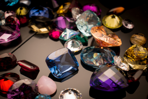 நாட்டின் பொருளாதாரத்திற்கு ஏற்பட்டுள்ள நெருக்கடி! | China S Involvement In Sri Lanka Gemstone Industry
