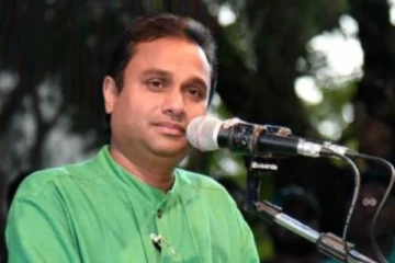 சஜித்திடம் ஆட்சியை கையளித்துவிட்டு ஒதுங்கிக்கொள்ள வேண்டும் அரசு: மயந்த திஸாநாயக்க எம்.பி வலியுறுத்து