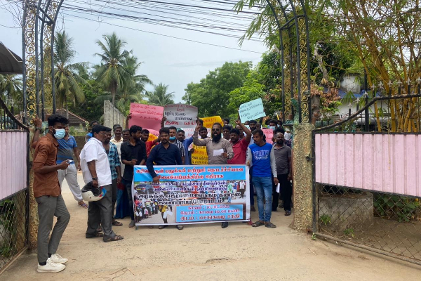 மக்களின் தோலை உரித்து சப்பாத்தும் செய்யத் தயங்காத அரசியல்வாதிகள்! | Sri Lanka Batticalo Parliament Pres Smeet Go Gama