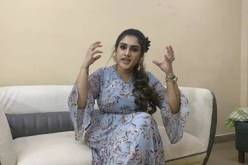 உன் வேலையை பாரு! நான் யாருக்கும் பதில் சொல்ல தேவையில்ல... 4வது திருமணம் குறித்து வனிதா விஜயகுமார் காட்டம்