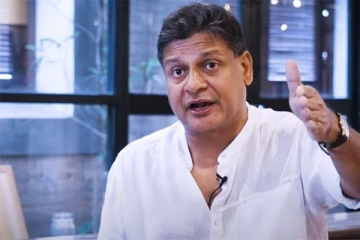 තවත් ජනපති අපේක්ෂකයෙක් නම් කරයි.සර්වජන බලයේ අපේක්ෂකයා දිලිත් ජයවීර..