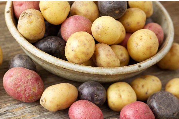 மறந்தும் இந்த காய்கறிகளை பச்சையாக சாப்பிடாதீங்க! பாரிய பிரச்சினையை சந்திப்பீங்க | Raw Vegetable Eating Avoid Health Danger