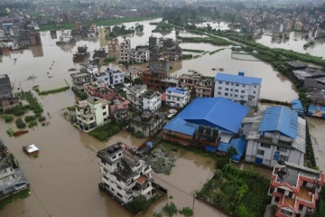 நேபாளத்தில் ஏற்பட்ட வெள்ளத்தில் சிக்கி 39 பேர் பலி