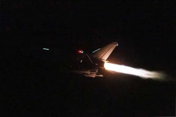 ஹவுதி கிளர்ச்சியாளர்கள் மீது பிரிட்டன் தாக்குதல்