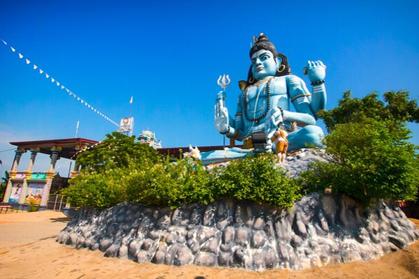 ஈழத்தின் வரலாற்றுச் சிறப்புமிக்க ஆலயத்தை ஆக்கிரமிக்க முயற்சி! | Attempt To Occupy The Historic Temple Of Eelam