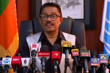 இன்று அரசியல் களத்தில் குதிக்கிறார் ஜனக ரத்நாயக்க
