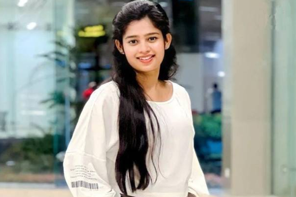 செம ஸ்டைலான உடையில் புது வீடியோவை வெளியிட்ட இலங்கைப் பெண் ஜனனி! | Sri Lankan Girl Janany New Video Stylish Outfit