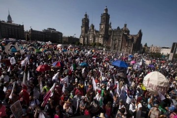 இந்த ஆண்டில் உலக சனத்தொகை எத்தனை பில்லியங்களாக அதிகரிக்குமா ?