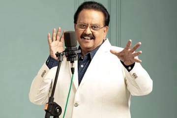 மறைந்த பாடகர் எஸ்.பி.பாலசுப்ரமணியமின் மகளை பார்த்துள்ளீர்களா.. அழகிய குடும்ப புகைப்படம்