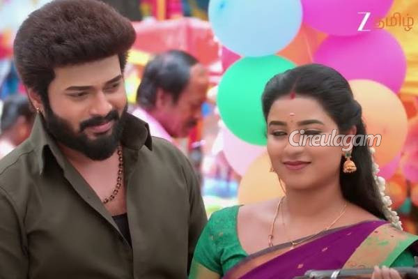 படப்பிடிப்பில் கொண்டாட்டத்தில் இறங்கிய கார்த்திகை தீபம் சீரியல் பிரபலங்கள்... என்ன ஸ்பெஷல், போட்டோஸ் இதோ | Karthigai Deepam Actress Birthday Celebration