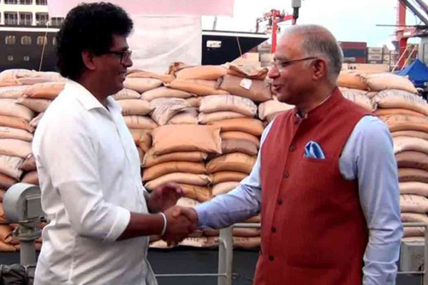 இந்தியாவின் மேலும் ஒரு தொகை நிவாரணப் பொருட்கள் கொழும்பிற்கு | Anotherbatch Relief Supplies India Arrives Colombo இந்தியாவின் மேலும் ஒரு தொகை நிவாரணப் பொருட்கள் கொழும்பிற்கு | Anotherbatch Relief Supplies India Arrives Colombo