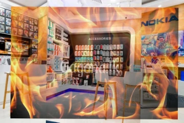 ප්‍රධාන නගරයක දුරකථන අලෙවිසැලක හදිසි ගින්නක්..