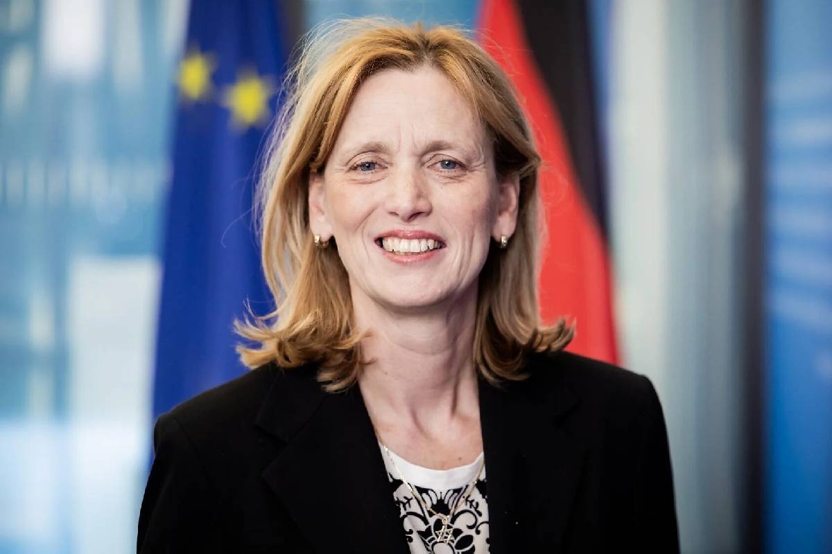 ஜேர்மன் ஜனாதிபதிக்கான போட்டியில் ஏழு பெண்கள் | 7 Women Candidates On German Next President Race ஜேர்மன் ஜனாதிபதிக்கான போட்டியில் ஏழு பெண்கள் | 7 Women Candidates On German Next President Race