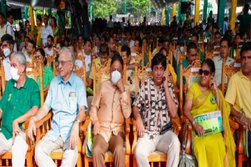 ஐ.மக்கள் சக்தியின் மேடையில் மொட்டுக்கட்சியின் எம்.பிக்கள்