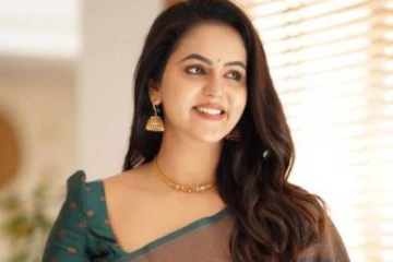 டாப் சீரியலான கயல் தொடரில் நடிக்கும் நடிகை சைத்ரா ரெட்டியின் அழகிய புகைப்படங்கள்